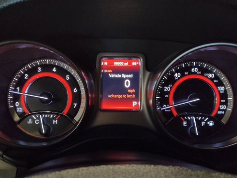 Used 2018 Dodge Journey Crossroad w/ Nav & Sun Group FWD image 23