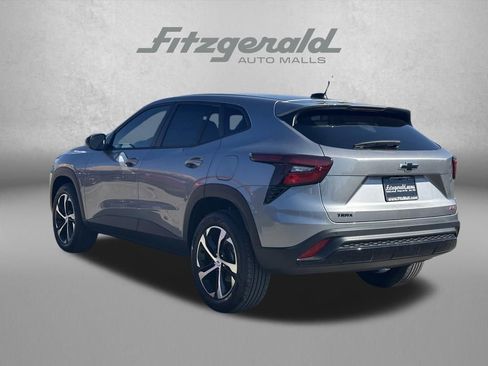New 2026 Chevrolet Trax LT image 8