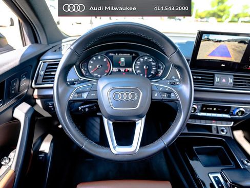 Used 2023 Audi Q5 2.0T Premium w/ Convenience Package AWD/4WD image 16