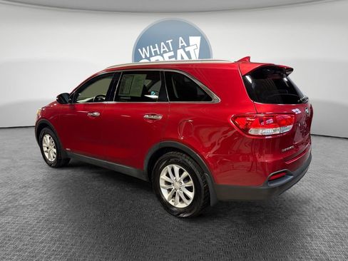 Used 2017 Kia Sorento AWD w/ LX Convenience Package image 6