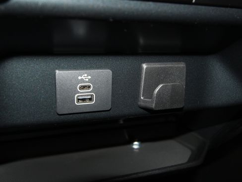 New 2025 Ford F150 XL w/ Equipment Group 103A High image 16