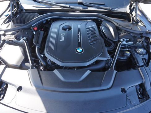 Used 2017 BMW 740i image 15