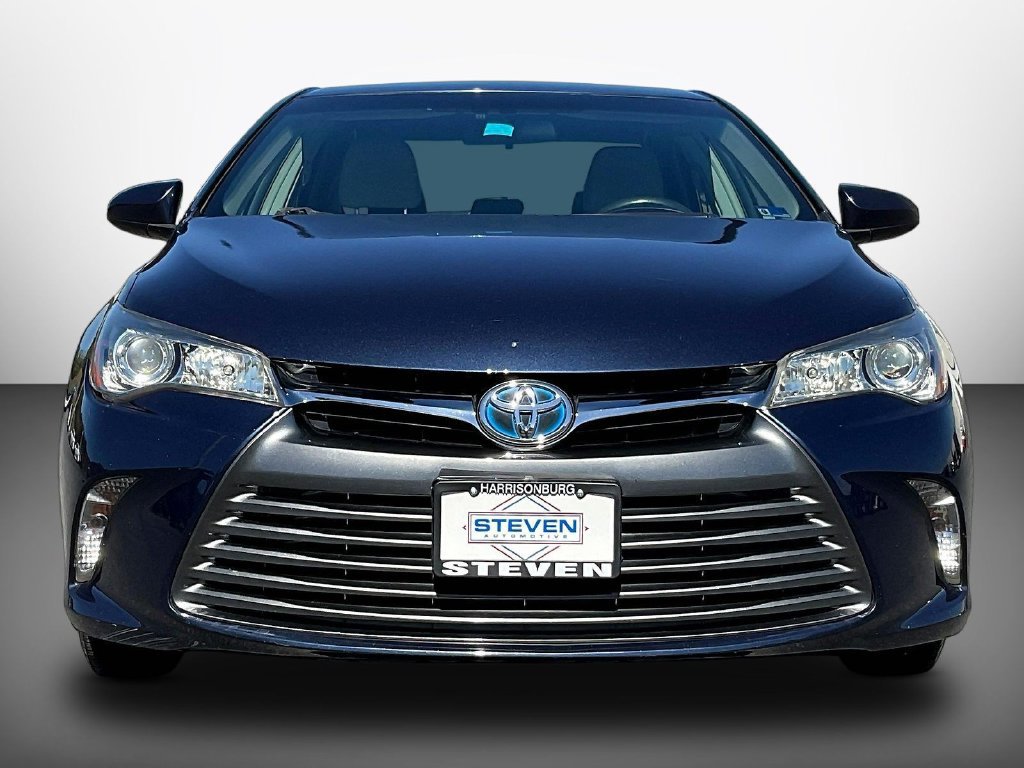 Used 2017 Toyota Camry LE FWD image 2