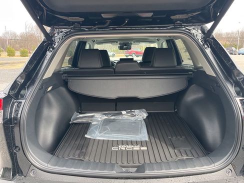 Certified 2026 Toyota Corolla Cross XLE w/ Convenience Package image 16
