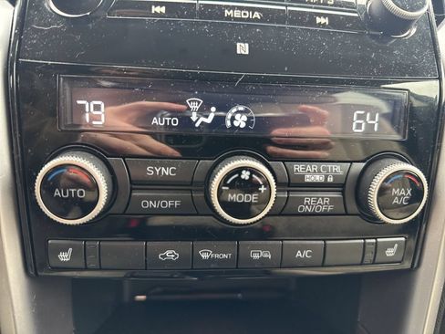 Used 2022 Subaru Ascent Premium w/ Convenience Package AWD/4WD image 22