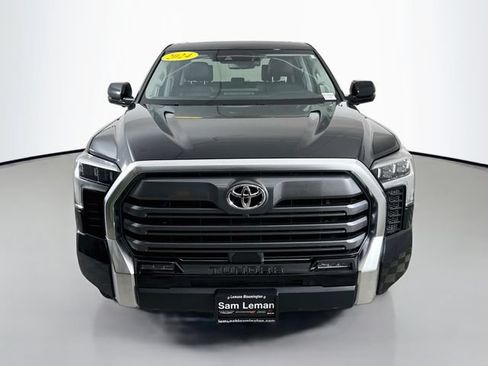 Used 2024 Toyota Tundra Limited AWD/4WD image 2
