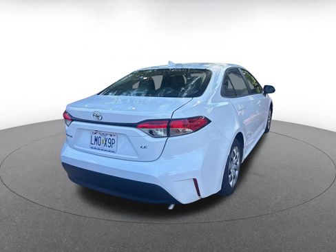 Used 2025 Toyota Corolla LE image 7