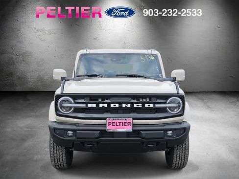 New 2025 Ford Bronco Outer Banks AWD/4WD image 2