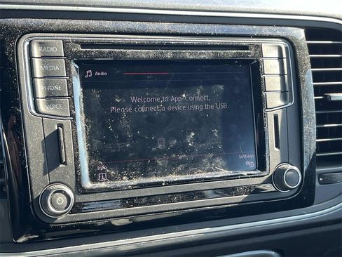 Used 2019 Volkswagen Beetle 2.0T SE image 22