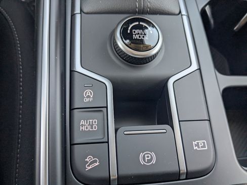 New 2026 Kia Sorento LX FWD image 26