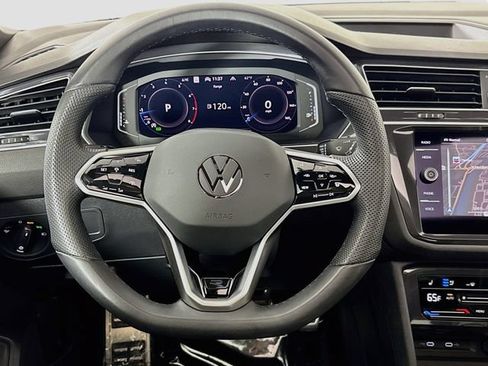 Certified 2024 Volkswagen Tiguan SEL R-Line AWD/4WD image 12