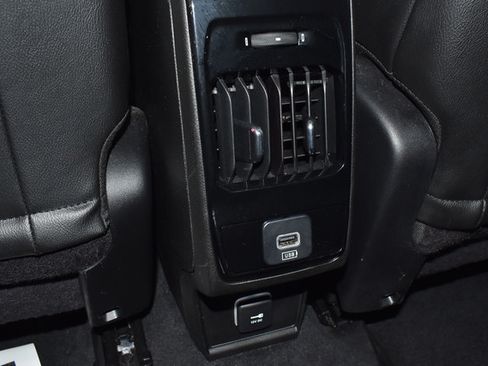 Used 2025 Jeep Compass Trailhawk AWD/4WD image 23