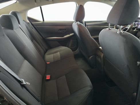 Used 2024 Nissan Sentra SV FWD image 40