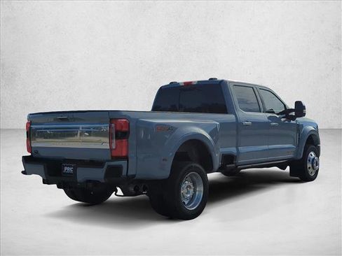Used 2024 Ford F450 Platinum w/ FX4 Off-Road Package image 5