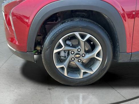 Used 2025 Chevrolet Trax LT image 26