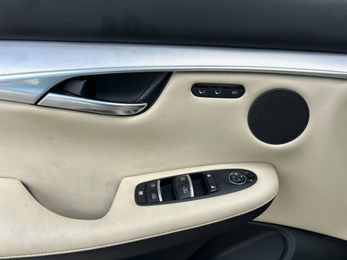 Used 2021 INFINITI QX50 Essential w/ Convenience Package image 18