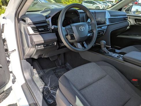 Used 2025 Toyota Camry LE image 14