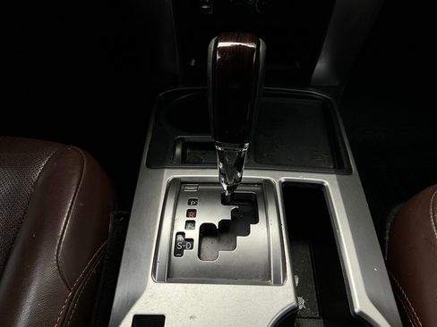 Used 2015 Toyota 4Runner Limited image 25