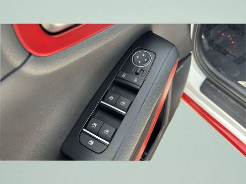 Used 2020 Kia Soul GT-Line Turbo FWD image 12