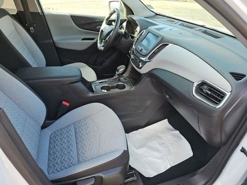 Used 2022 Chevrolet Equinox LT image 11