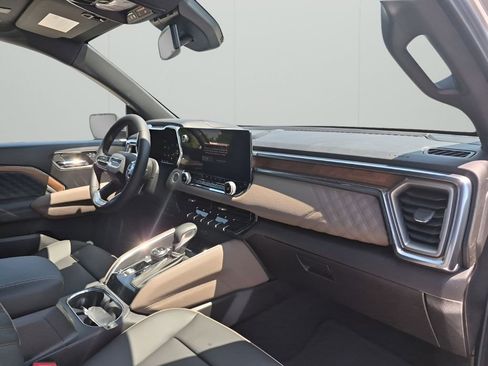 New 2026 GMC Canyon Denali AWD/4WD image 16