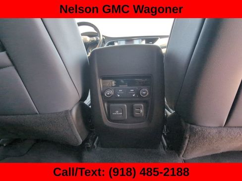 Used 2021 Buick Enclave Premium w/ Sun and Sites Package FWD image 17