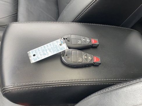 Used 2012 Jeep Grand Cherokee Laredo image 29