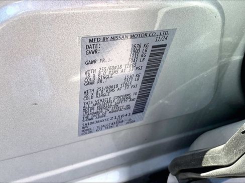 Used 2025 Nissan Pathfinder SV FWD image 42