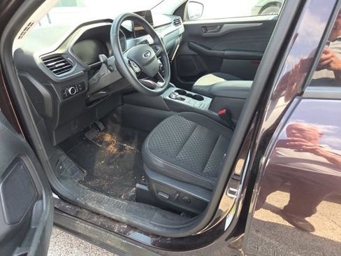 Certified 2023 Ford Escape Active AWD/4WD image 6