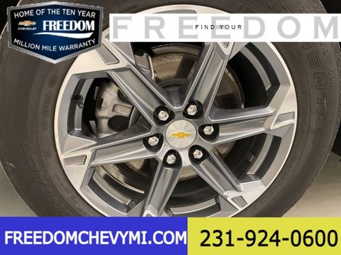 Used 2025 Chevrolet Blazer LT image 27