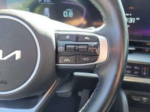 Used 2023 Kia Sportage EX image 17