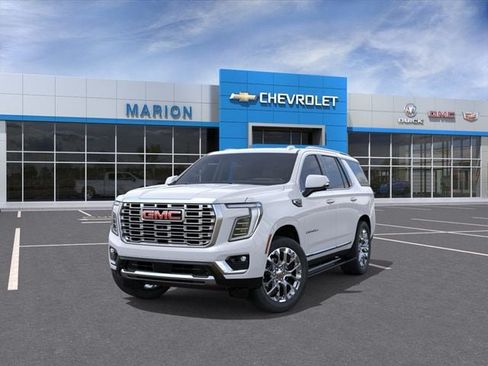 Used 2026 GMC Yukon Denali w/ Sun & Power Step Package AWD/4WD image 8