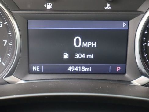 Used 2024 GMC Terrain SLT FWD image 10