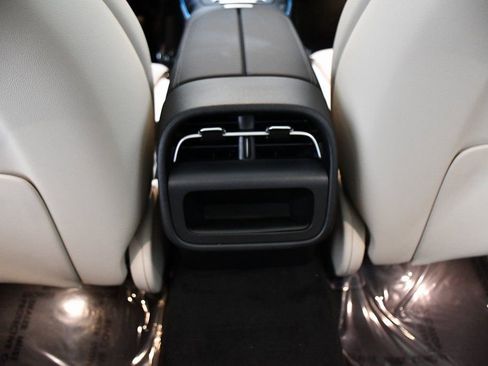 New 2026 Mercedes-Benz E 350 4MATIC Sedan image 17