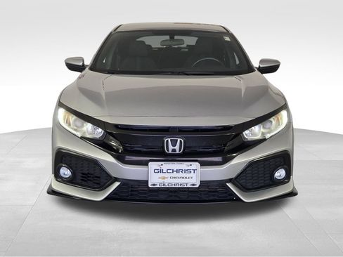 Used 2018 Honda Civic Sport image 2