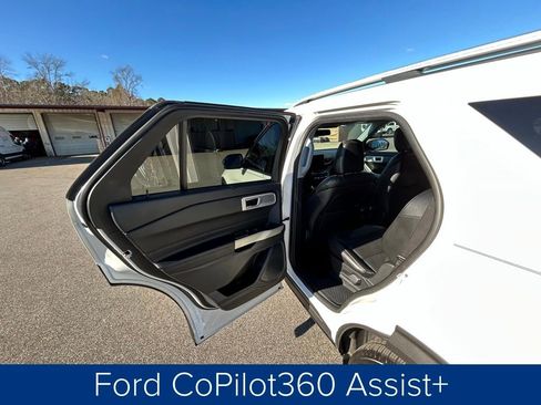 Used 2020 Ford Explorer Limited w/ Class III Trailer Tow Package image 17