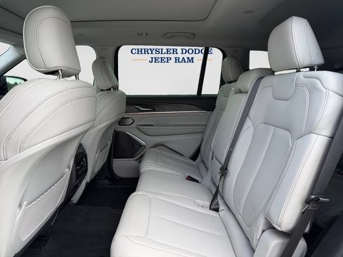 Used 2021 Jeep Grand Cherokee L Overland AWD/4WD image 9
