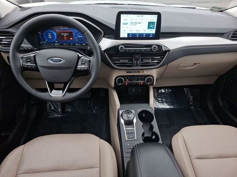 Certified 2022 Ford Escape SEL w/ Technology Package image 11