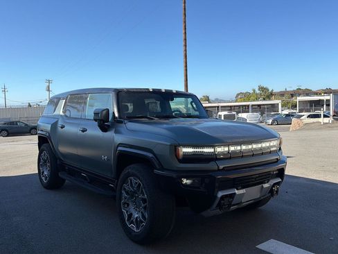 Used 2024 GMC Hummer EV 3X AWD/4WD image 3