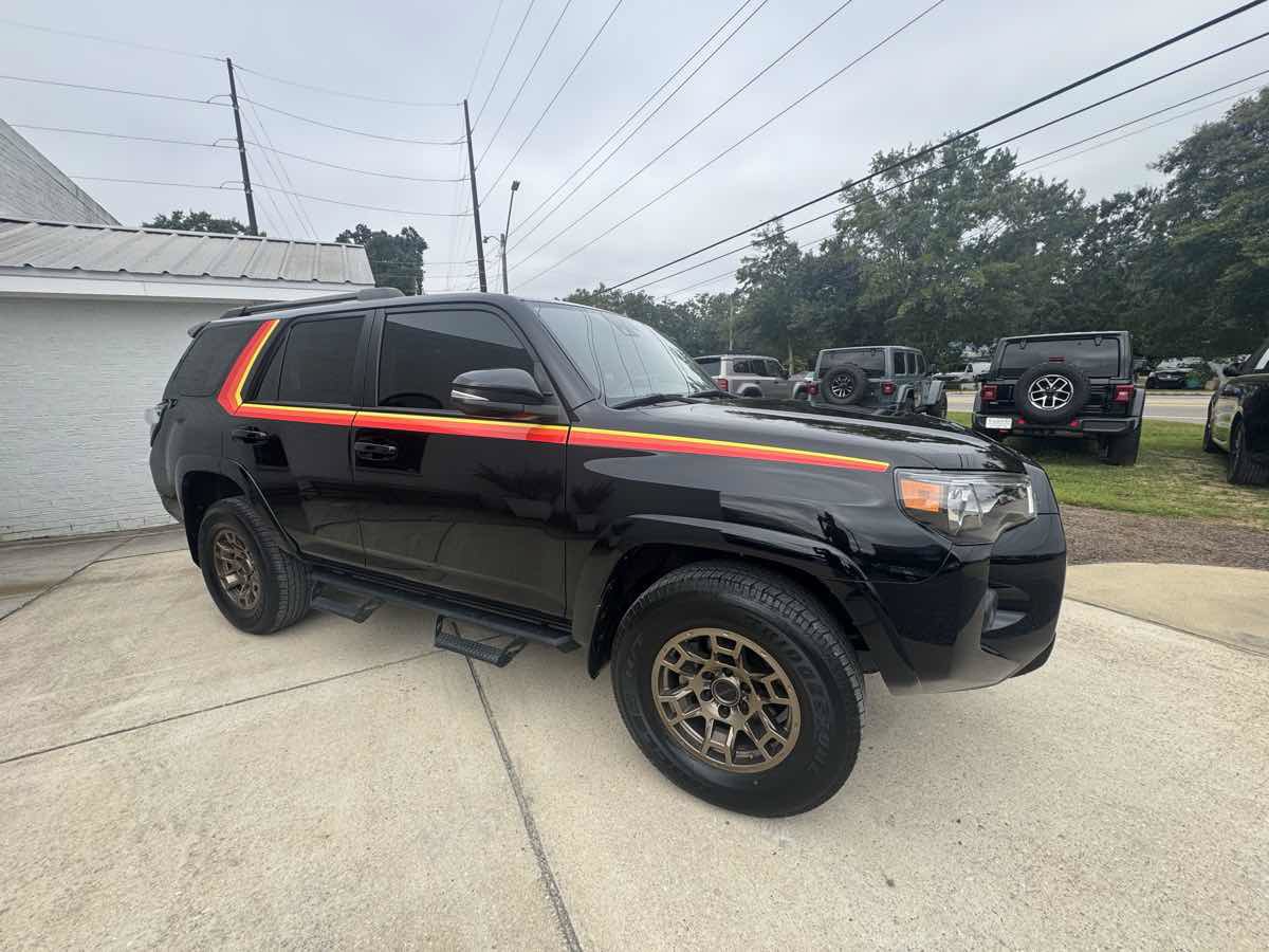 Used 2023 Toyota 4Runner 40th Anniversary SE AWD/4WD image 4