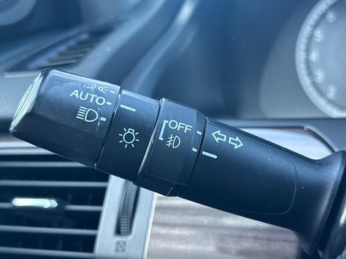 Used 2017 Honda Accord Touring image 34