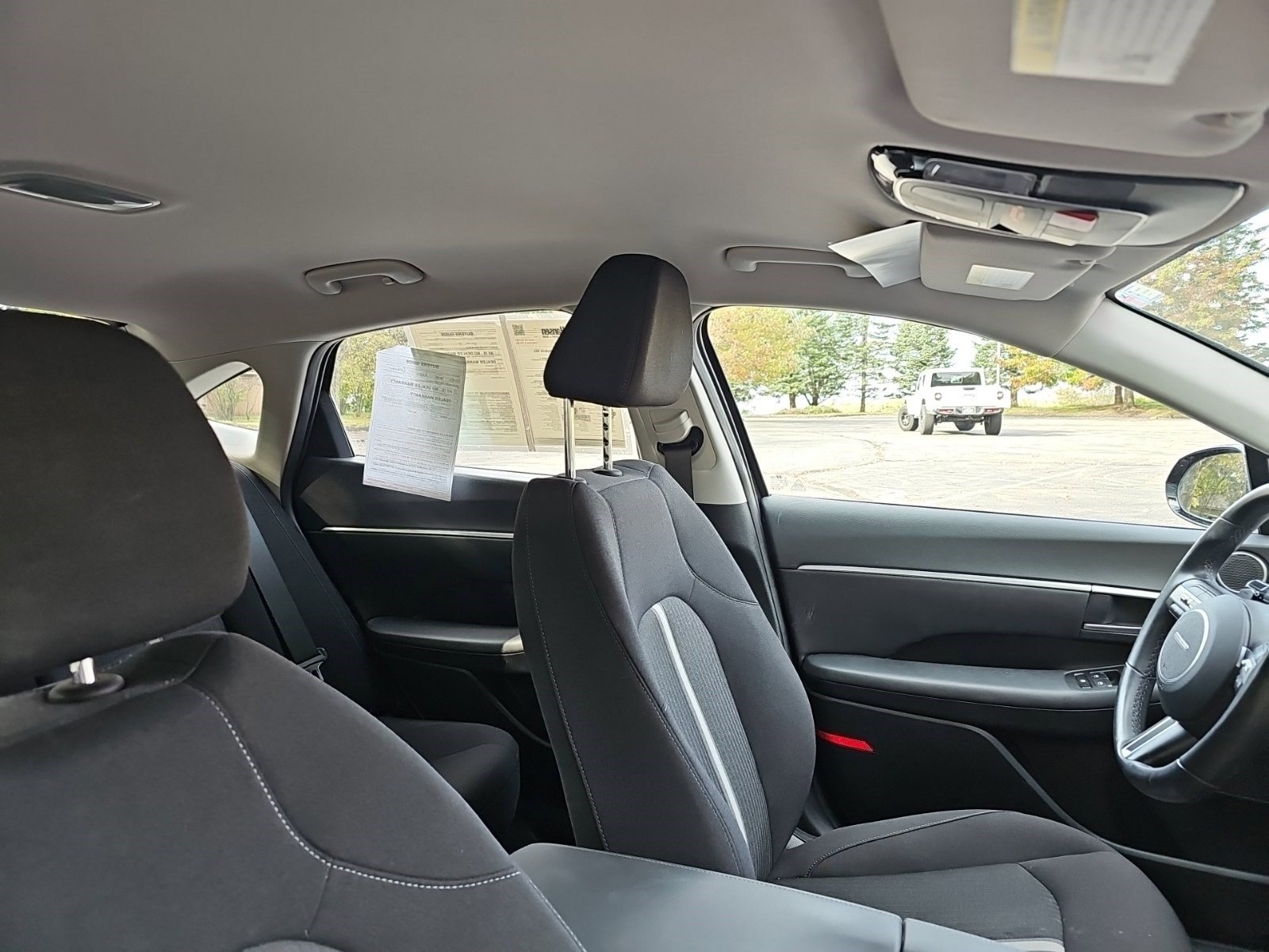Used 2024 Hyundai Sonata SEL FWD image 12