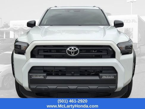 Used 2025 Toyota 4Runner SR5 AWD/4WD image 6