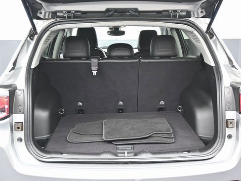 Used 2022 Jeep Compass Latitude image 15