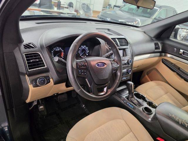 Used 2017 Ford Explorer FWD image 8