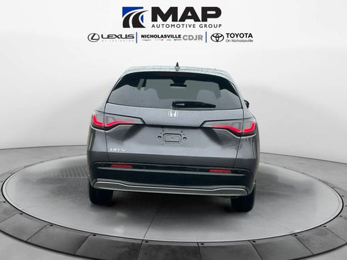 Used 2023 Honda HR-V EX-L image 4