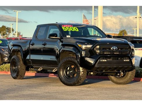 New 2025 Toyota Tacoma SR5 image 2