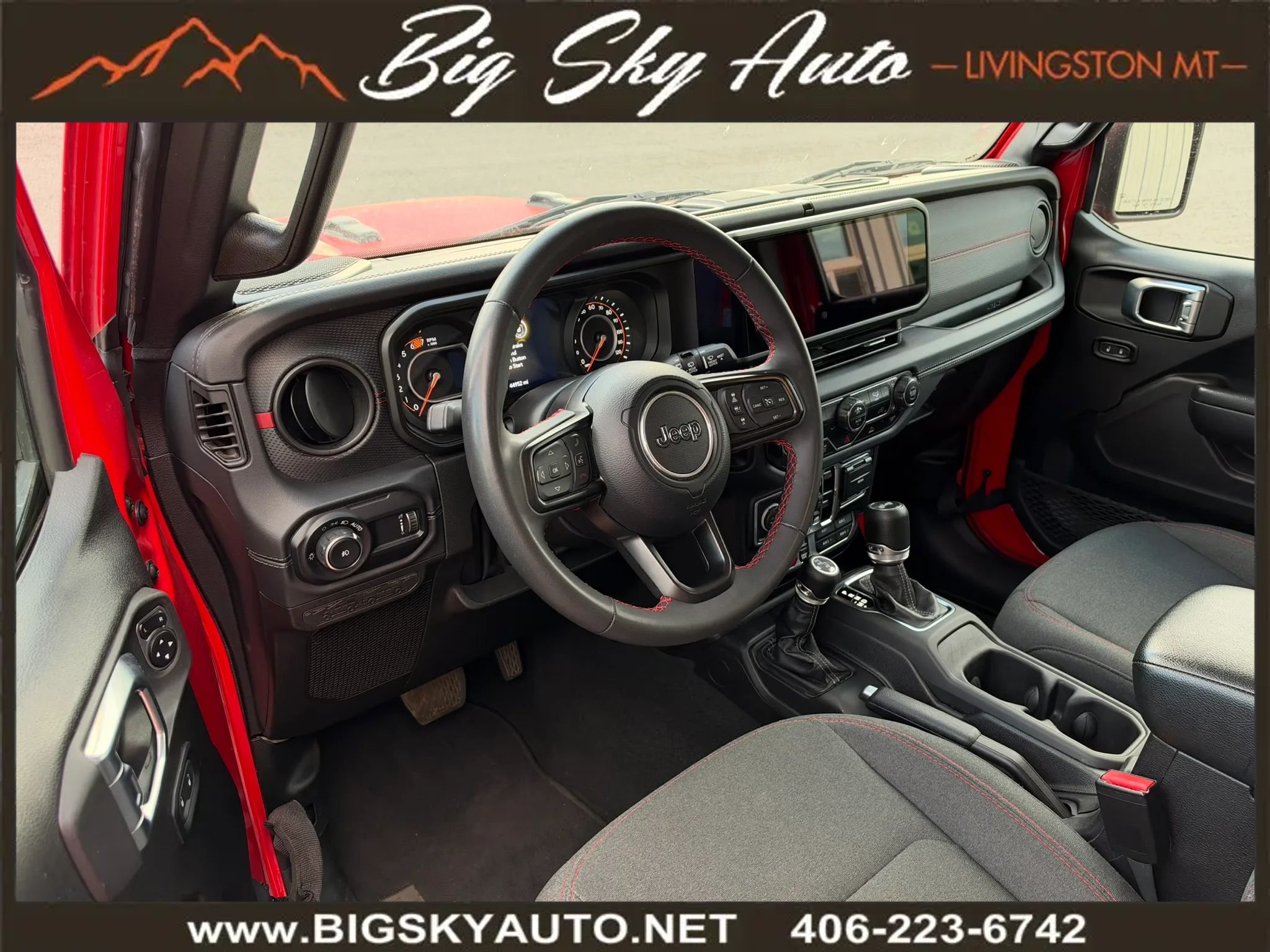 Used 2024 Jeep Wrangler Unlimited Rubicon AWD/4WD image 12
