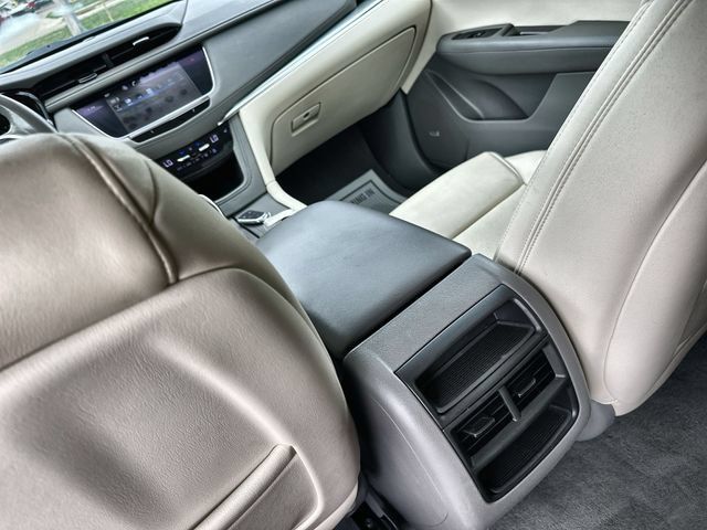 Used 2019 Cadillac XT5 Luxury FWD image 25