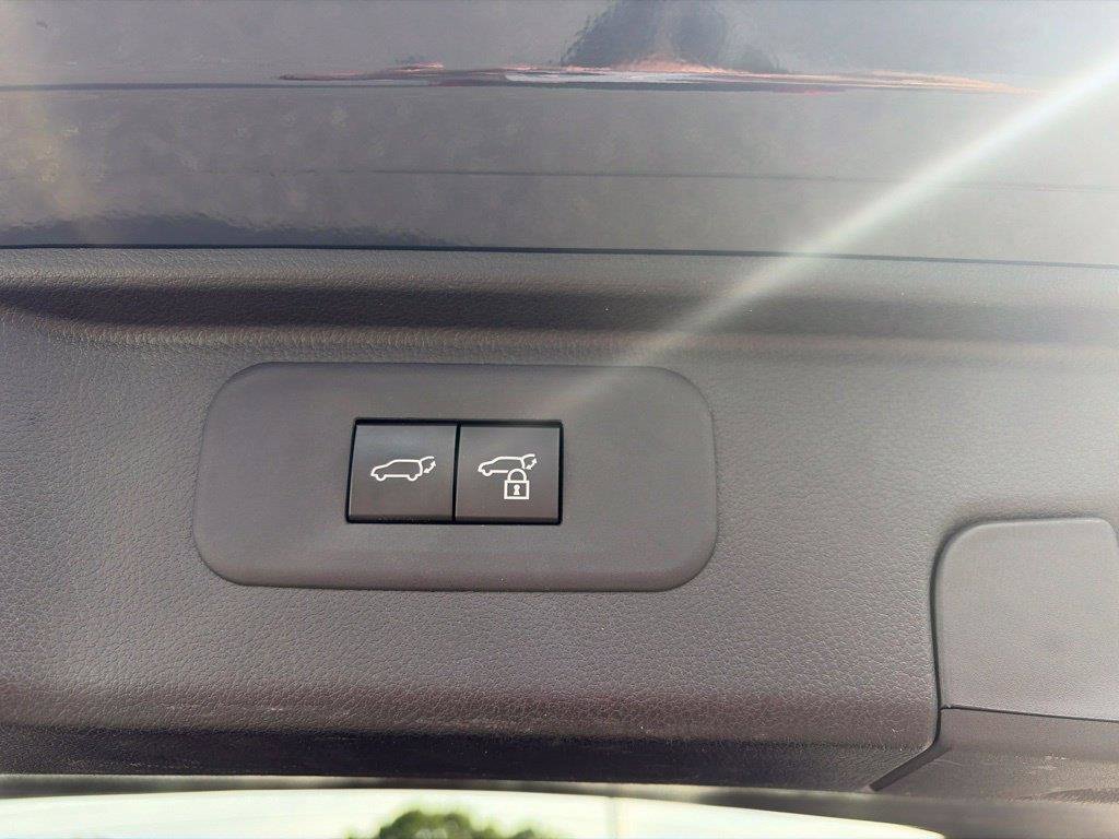 Used 2024 Toyota Grand Highlander AWD image 14